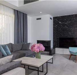 Luxury 5-Bedroom Villa with Sea-Views and Infinity Pool near Dubrovnik – Sleeps 10